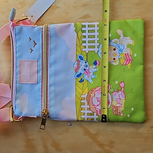 COWS PASSPORT BAG - Picture 8 of 11